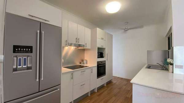 39 Village Terrace, Redlynch - Thumbnail 5