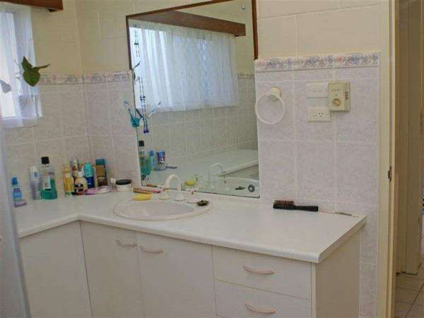 BAYVIEW HEIGHTS QLD, 4868, Bayview Heights - Thumbnail 5