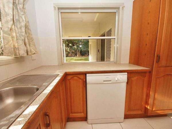 6 Macadamia Close, Redlynch - Thumbnail 4