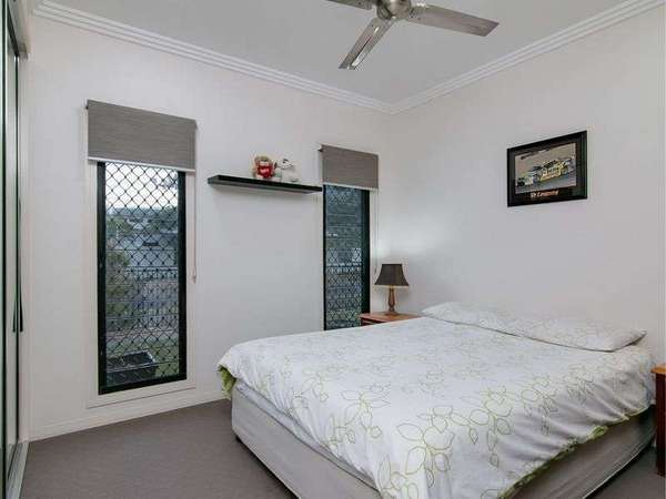 8 Kehone St, Redlynch - Thumbnail 7