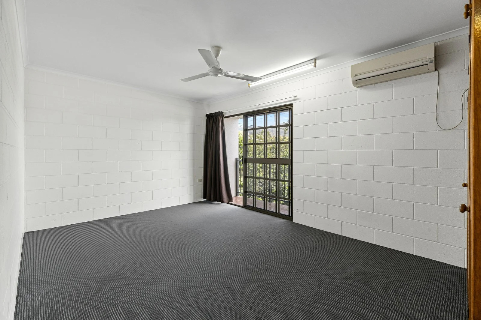 2/112 Windarra ST, Woree - Image 1