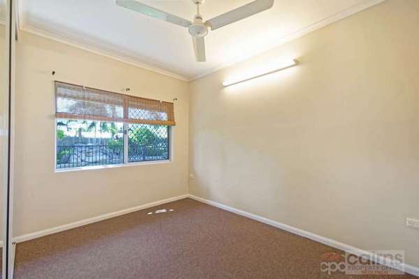 12 Windsor Close, Brinsmead - Thumbnail 8