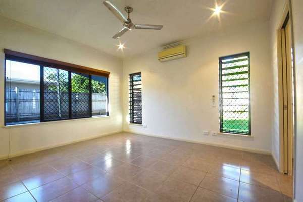 13 John Malcolm St, Redlynch - Thumbnail 7