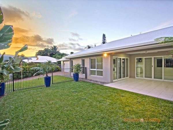 27 Hatch Close, Trinity Beach - Thumbnail 2