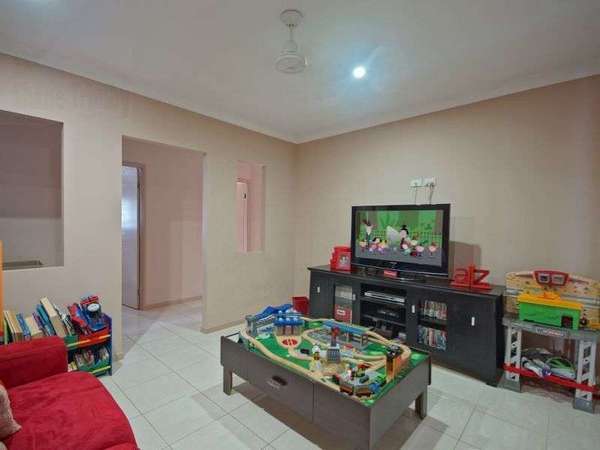 8 Scaglioni Street, Redlynch - Thumbnail 5