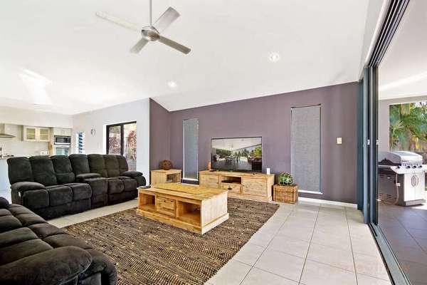 2 Springbrook Ave, Redlynch - Thumbnail 5