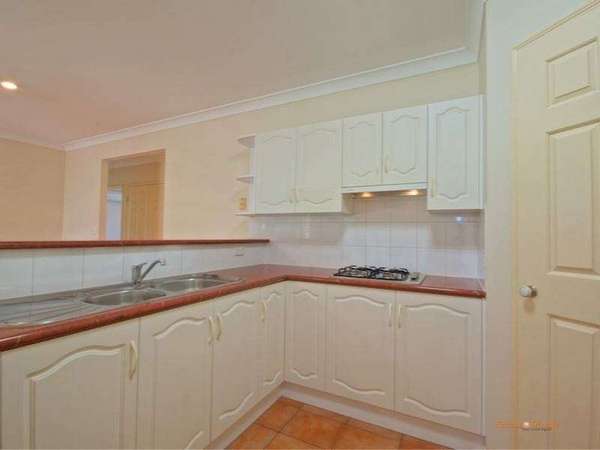 28 Meander Close, Brinsmead - Thumbnail 7