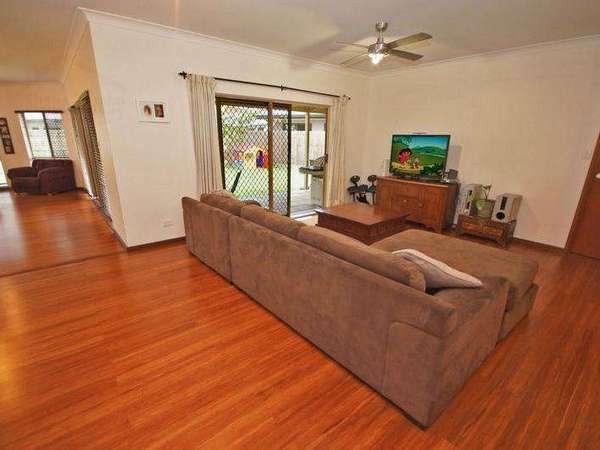 31 McBride Street, Redlynch - Thumbnail 5
