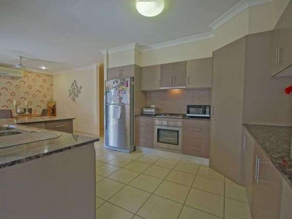 9 Byron Terrace, Redlynch - Thumbnail 4