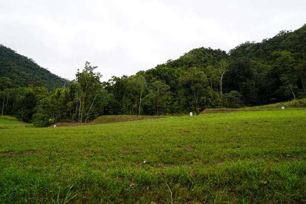 18 Cascades Drive, Redlynch - Thumbnail 2
