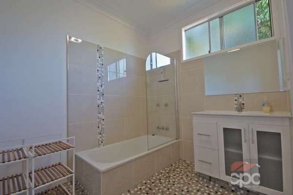 215 Harvey Road, Redlynch - Thumbnail 7