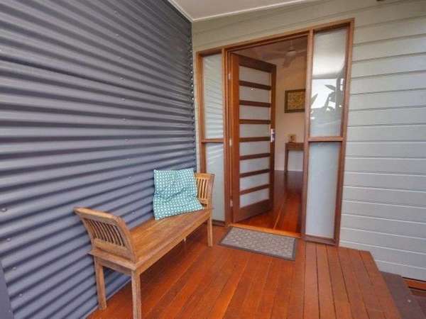 6 Bromell Close, Redlynch - Thumbnail 4