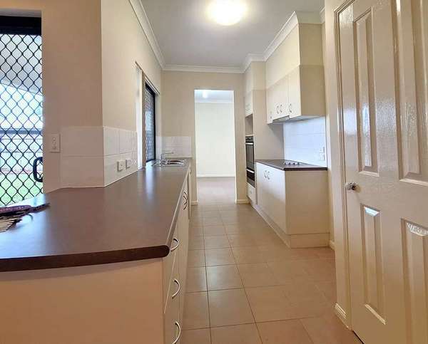 5 Hodkinson Street, Redlynch - Thumbnail 2