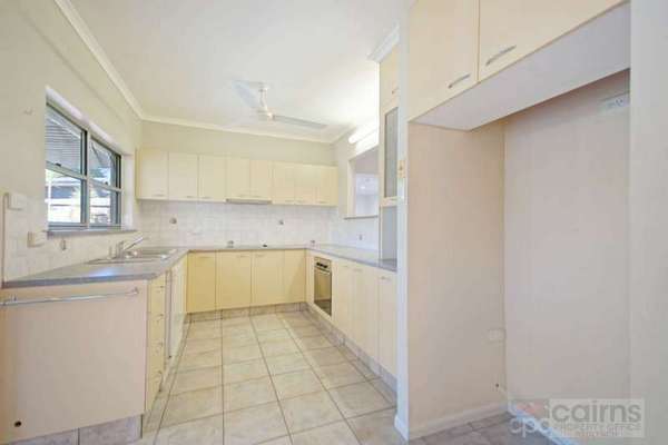 12 Windsor Close, Brinsmead - Thumbnail 6
