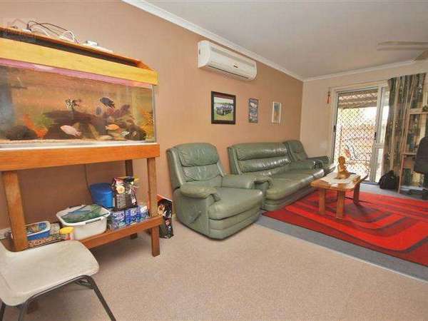 36 Long Street, Mooroobool - Thumbnail 6