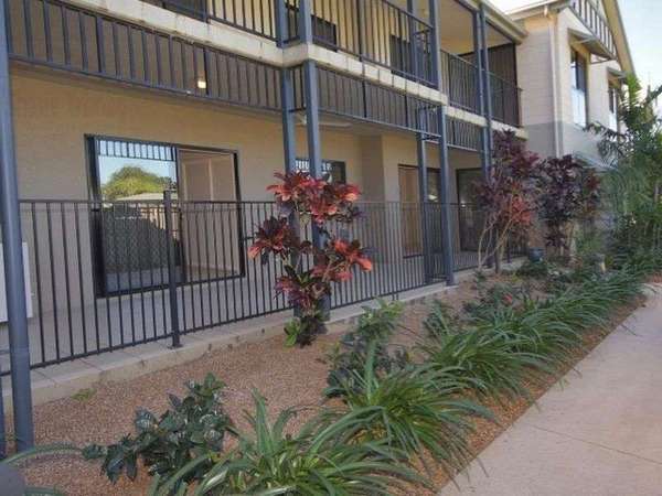2-6 Fairweather St, Redlynch - Thumbnail 2