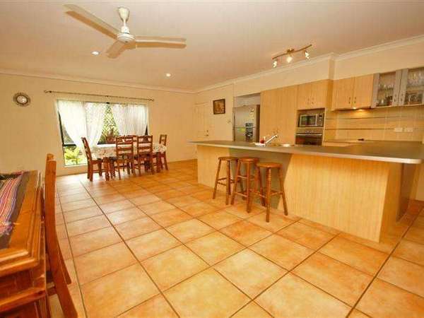 8 William Hickey Street, Redlynch - Thumbnail 7