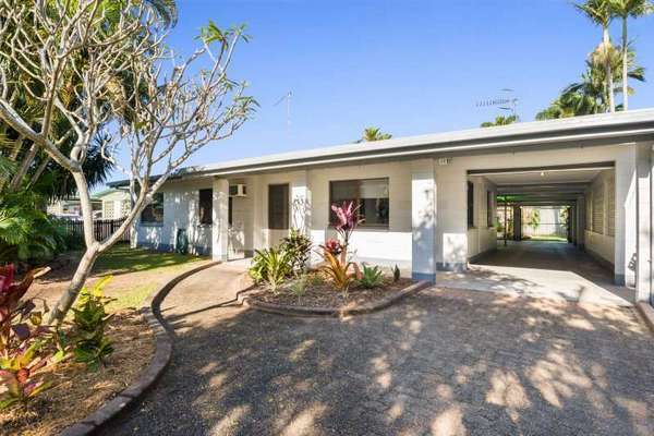 13 Lennon Street, Westcourt - Thumbnail 4