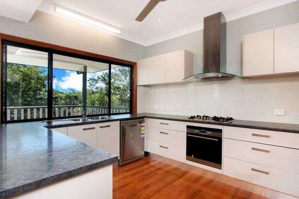 7 Lomandra Close, Redlynch - Thumbnail 2