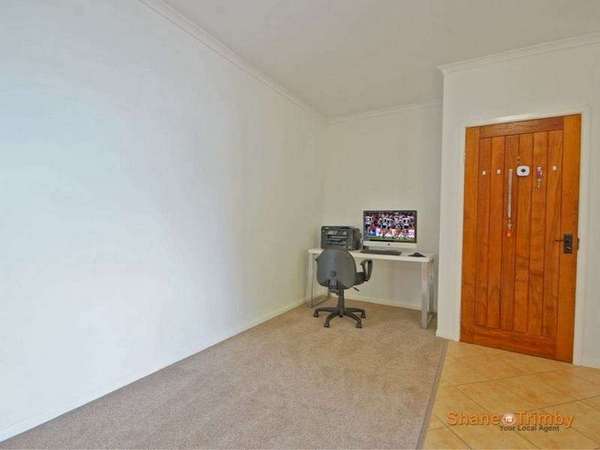 33 Fairley St, Redlynch - Thumbnail 7