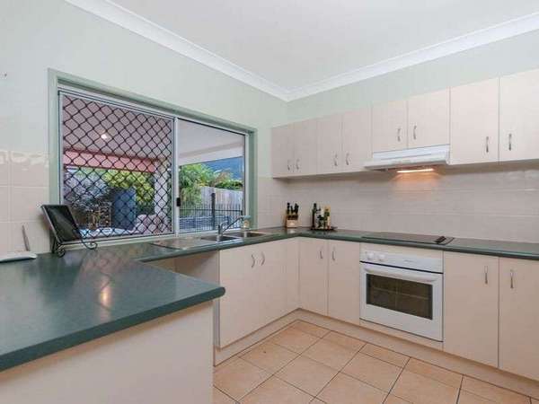 2 Russellia Street, Redlynch - Thumbnail 5