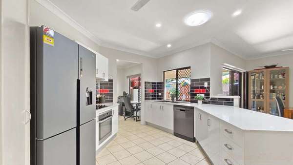 4 Cowie Close, Bentley Park - Thumbnail 5