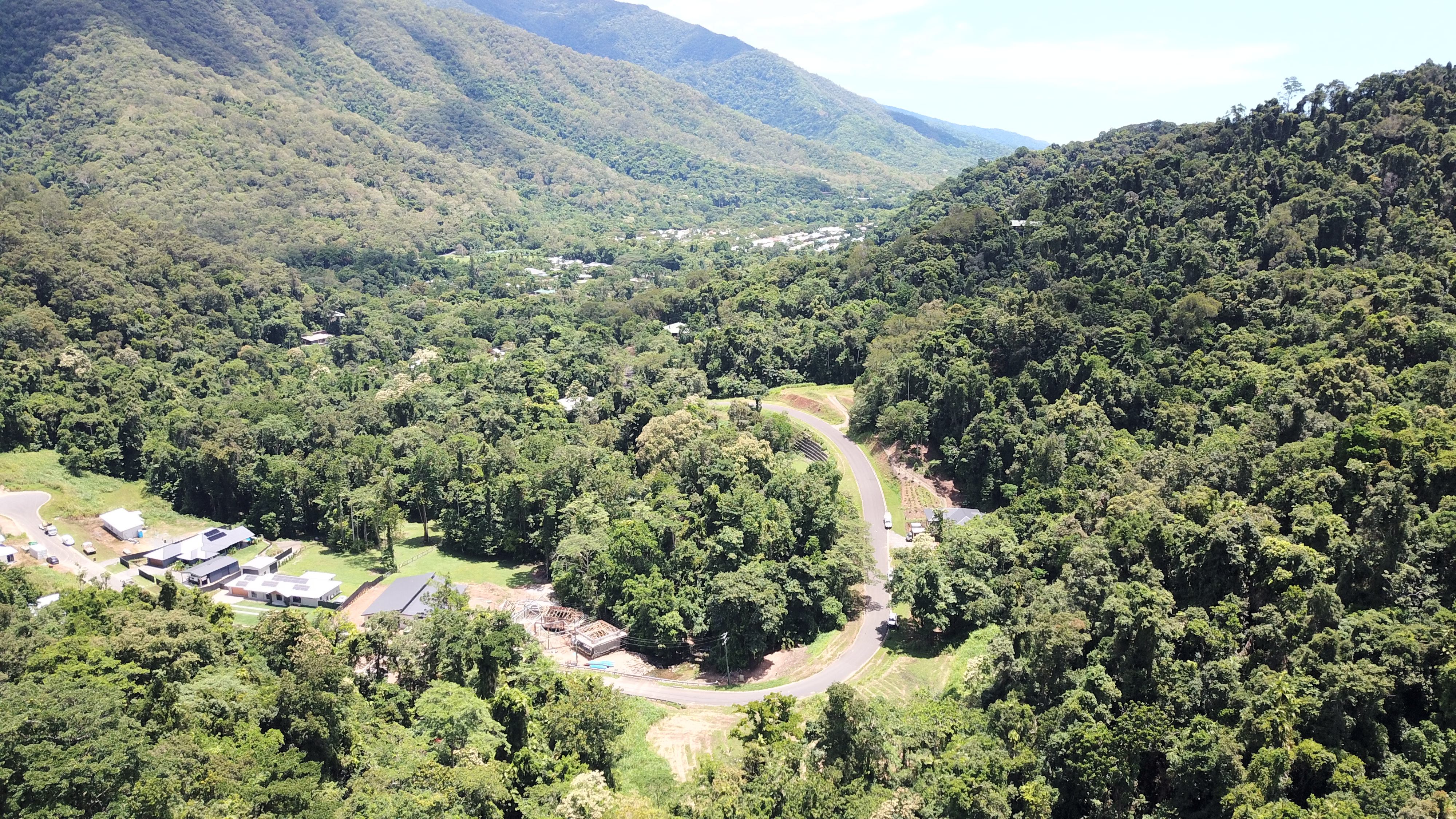 65-67 Cascades Drive, Redlynch - Thumbnail 3