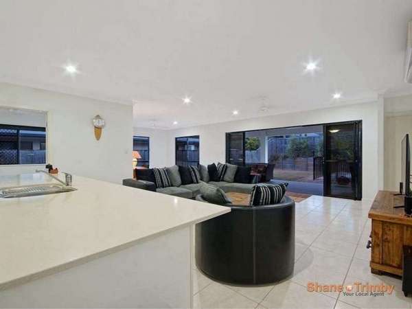 10 Botany Ave, Redlynch - Thumbnail 6