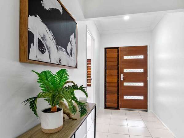 7 Hodkinson Street, Redlynch - Thumbnail 3