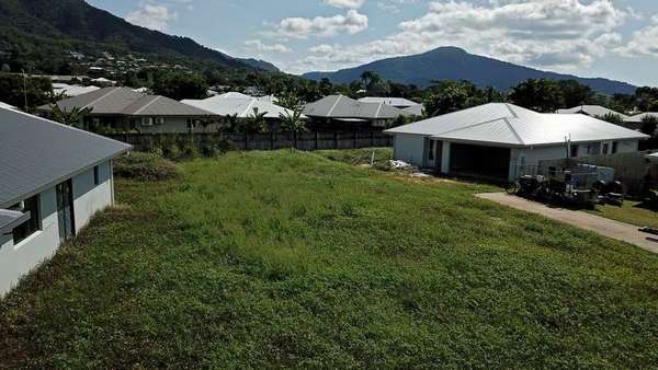 27 Noipo Crescent, Redlynch - Thumbnail 3