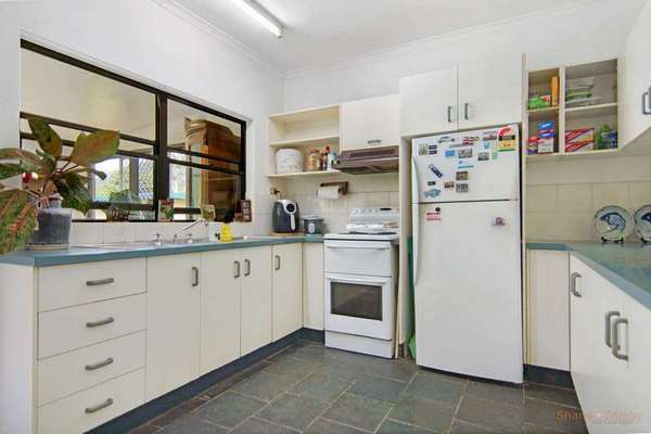 22 Lomatia Close, Redlynch - Thumbnail 4