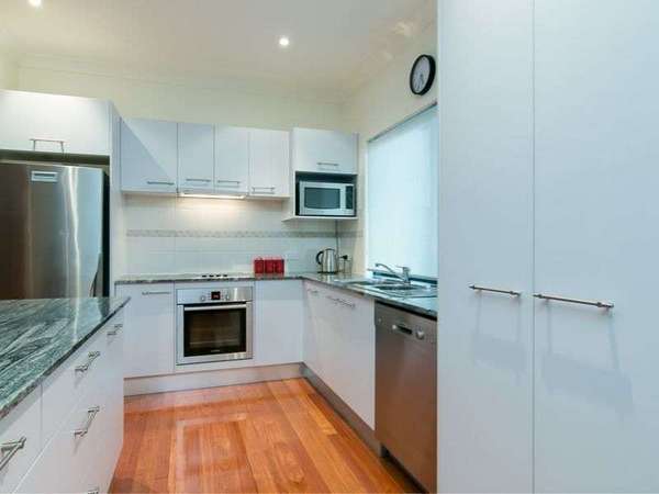 9 Kehone Street, Redlynch - Thumbnail 7