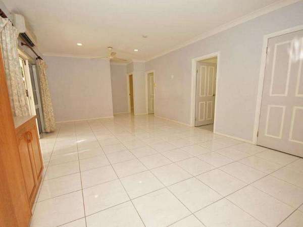6 Macadamia Close, Redlynch - Thumbnail 2