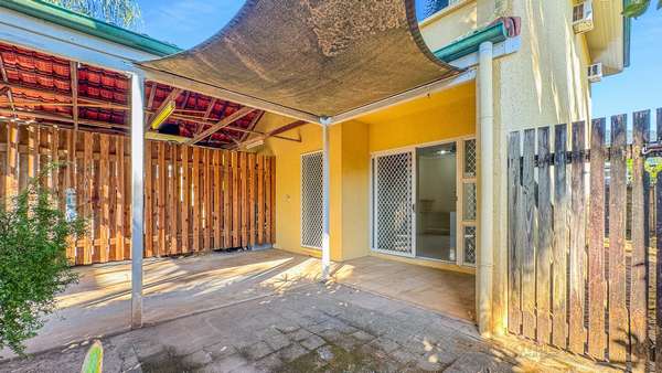 8/11-13 Short Street, Redlynch - Thumbnail 2