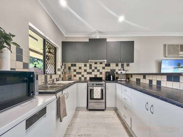 74 Jungara Road, Redlynch - Thumbnail 6
