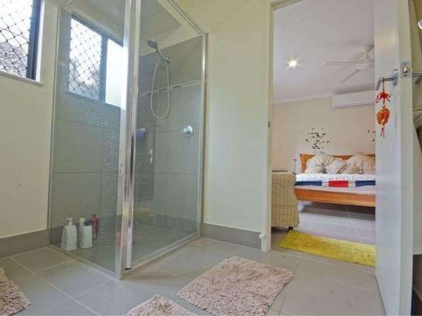 24 Willoughby Close, Redlynch - Thumbnail 8