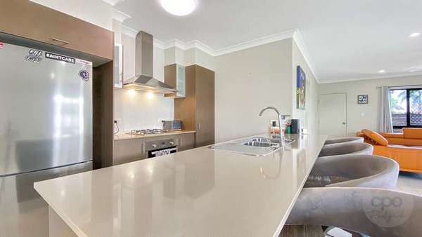 1 Carter Close, Smithfield - Thumbnail 4