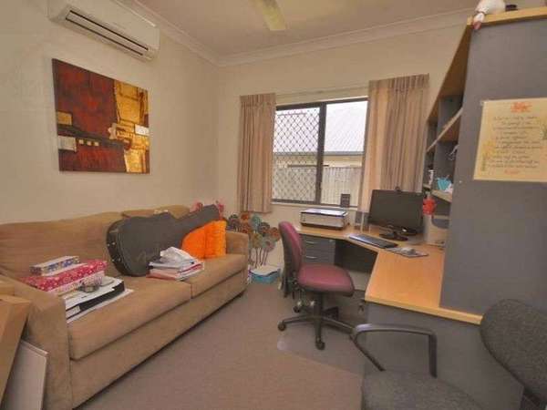 21 Botany Avenue, Redlynch - Thumbnail 6