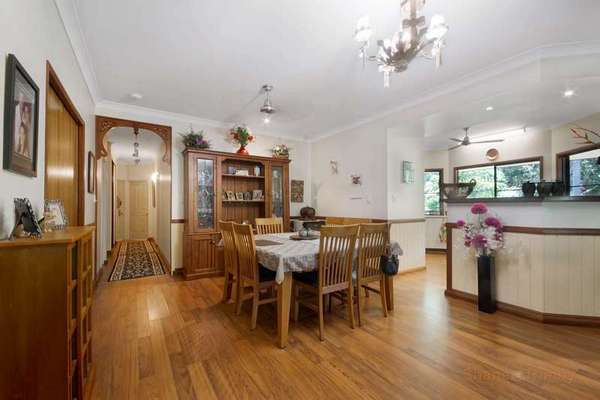 9 Lomandra Close, Redlynch - Thumbnail 2