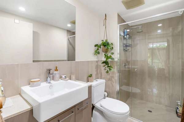 205/174 Grafton Street, Cairns City - Thumbnail 4