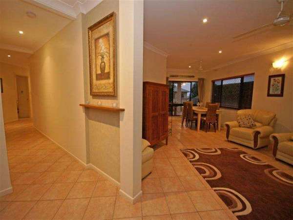 30 Pepperwood St, Redlynch - Thumbnail 4