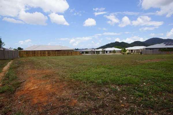 14 Marino Close, Redlynch - Thumbnail 3