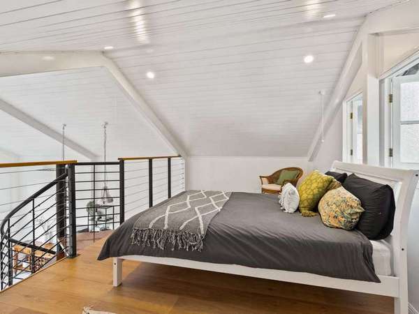 9-11 Currunda Close, Redlynch - Thumbnail 3