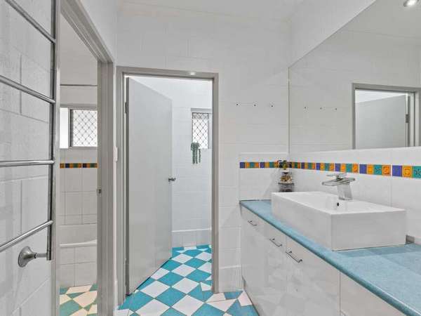 86 Impey Street, Caravonica - Thumbnail 8