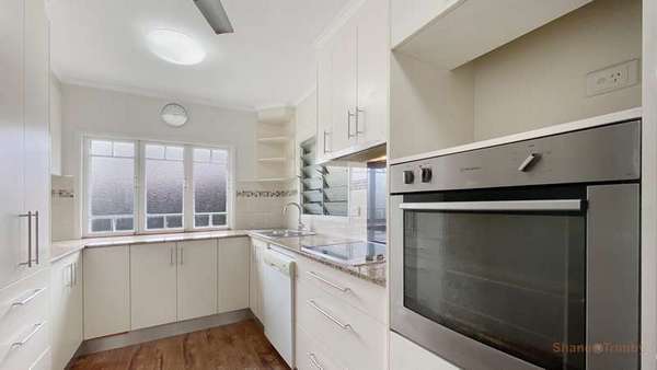 28 Queen Street, Edmonton - Thumbnail 4