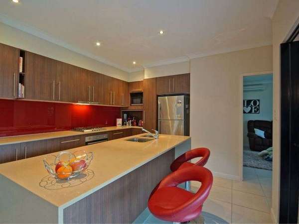 9 McBride St, Redlynch - Thumbnail 2