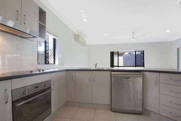 25 McBride St, Redlynch - Thumbnail 2