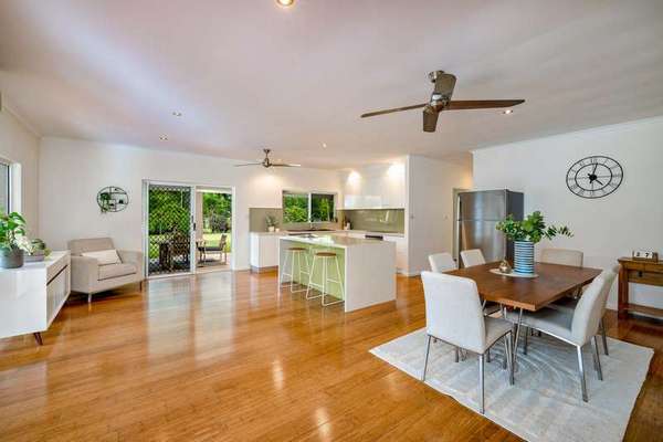 17-19 Soderberg Close, Redlynch - Thumbnail 3