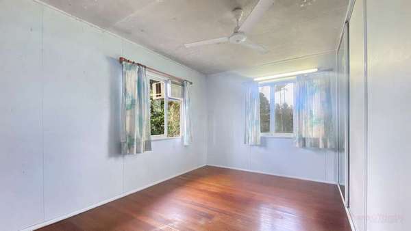 6 Jacaranda Close, Manunda - Thumbnail 5