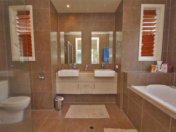 6 Davidson Close, Redlynch - Thumbnail 2